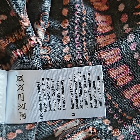 Beautiful Tunic - Picture 3 of 6